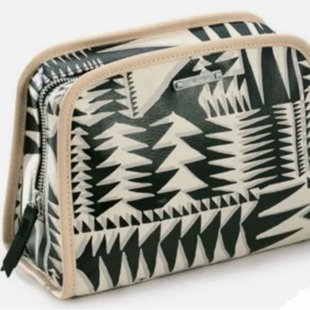 Stella & Dot Beauty Bag Tribal Geo Print